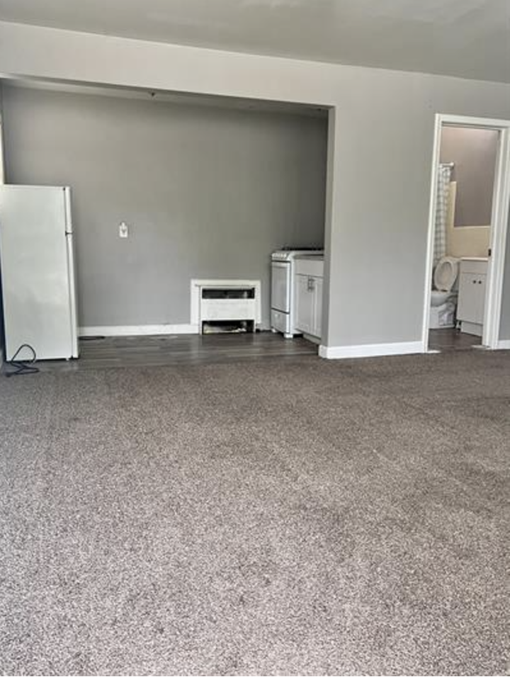 14924 Tireman Avenue - Photo 5 of 9