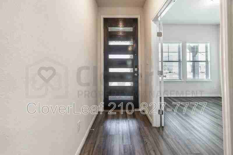 9510 Falls Canyon Blvd - Photo 4 of 40