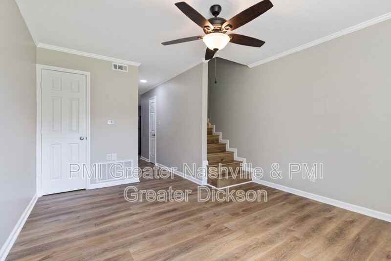 300 Spring St #8 - Photo 5 of 18