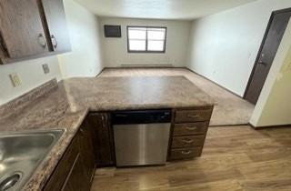 724 South Congress Street - Photo 4 of 6