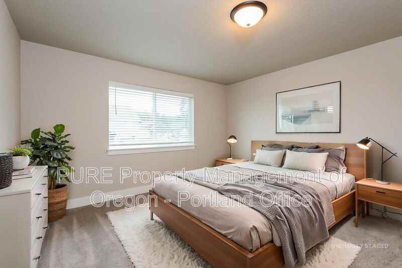 1801 Ne Robert Rd - Photo 2 of 20