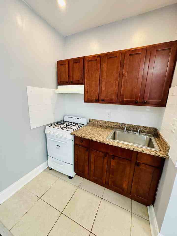 46 Anderson Street ##A3 - Photo 5 of 11