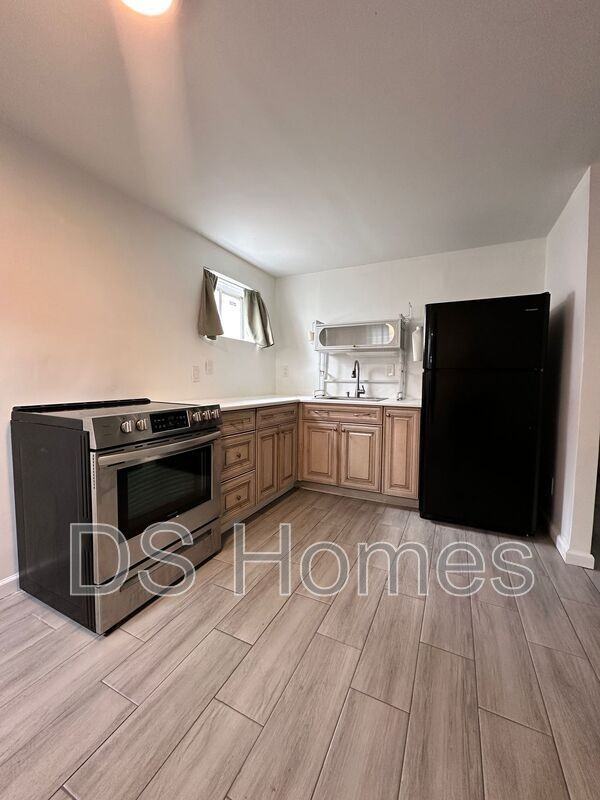 34 Elizabeth Ave - Photo 2 of 18
