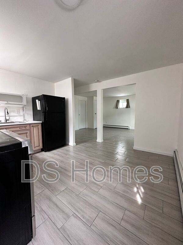 34 Elizabeth Ave - Photo 5 of 18