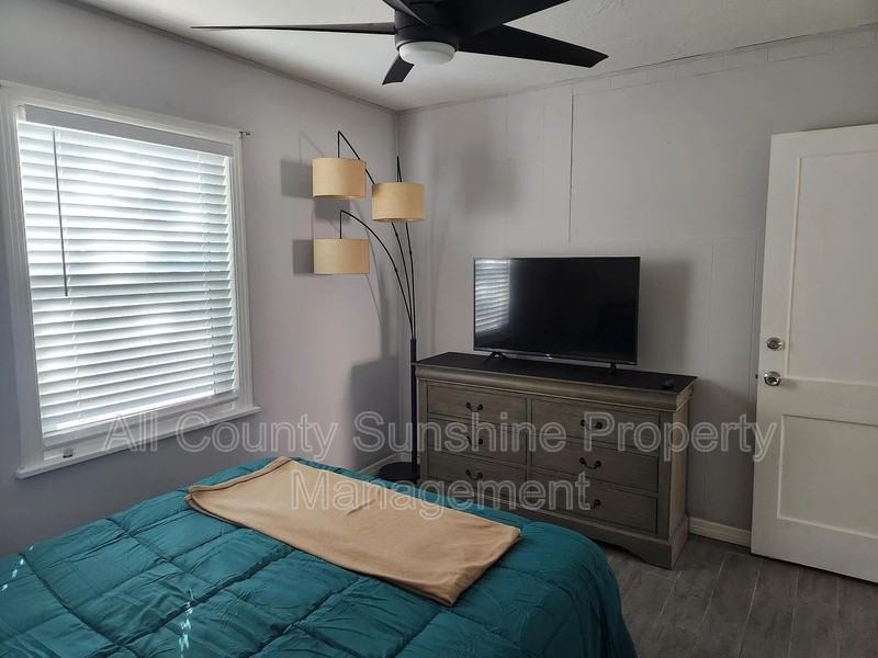 3312 17th St N - Photo 5 of 7