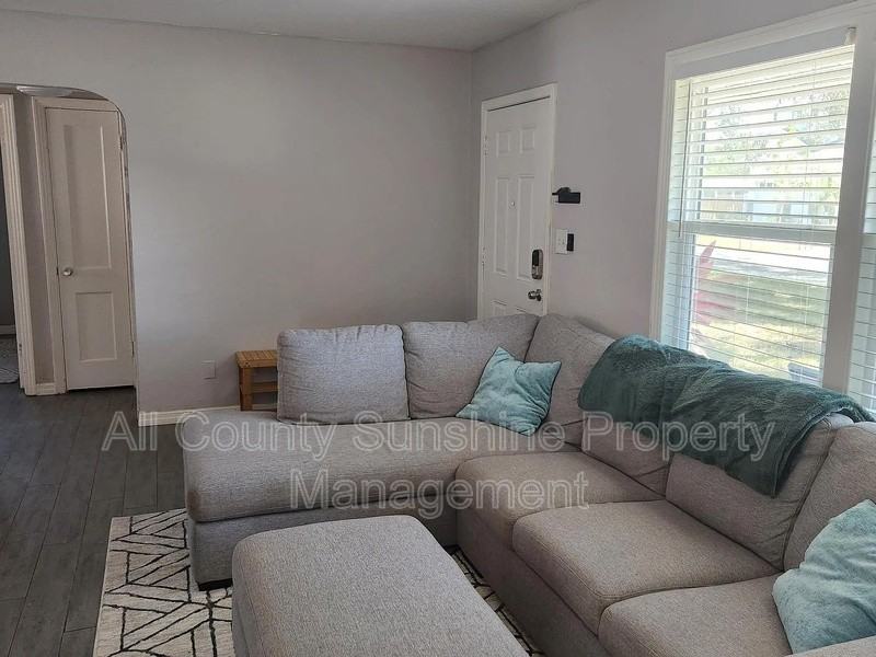 3312 17th St N - Photo 6 of 7