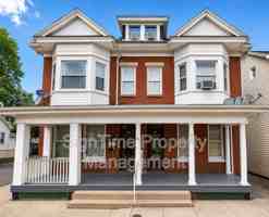 featured image of 836 W Washington St