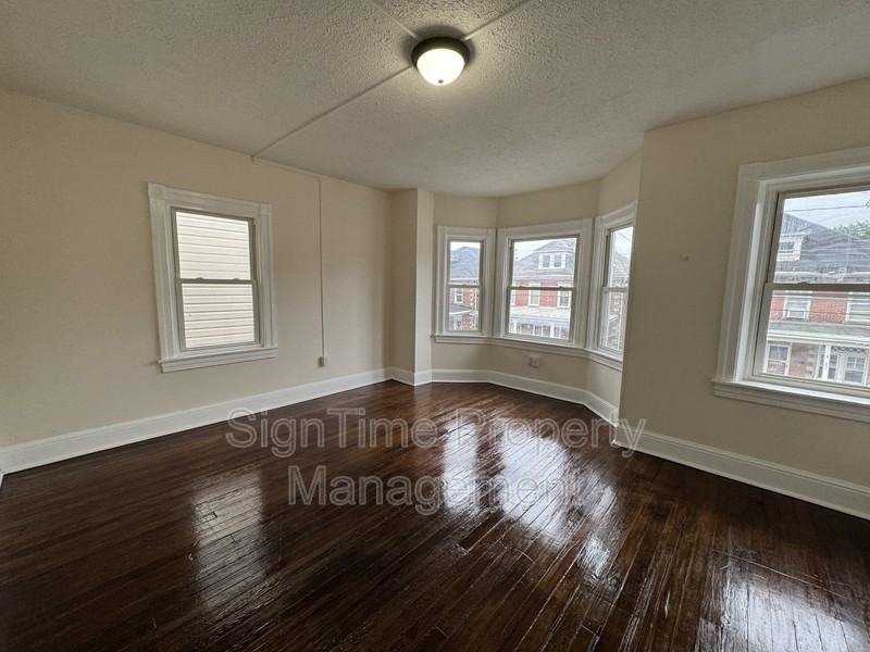836 W Washington St - Photo 5 of 28