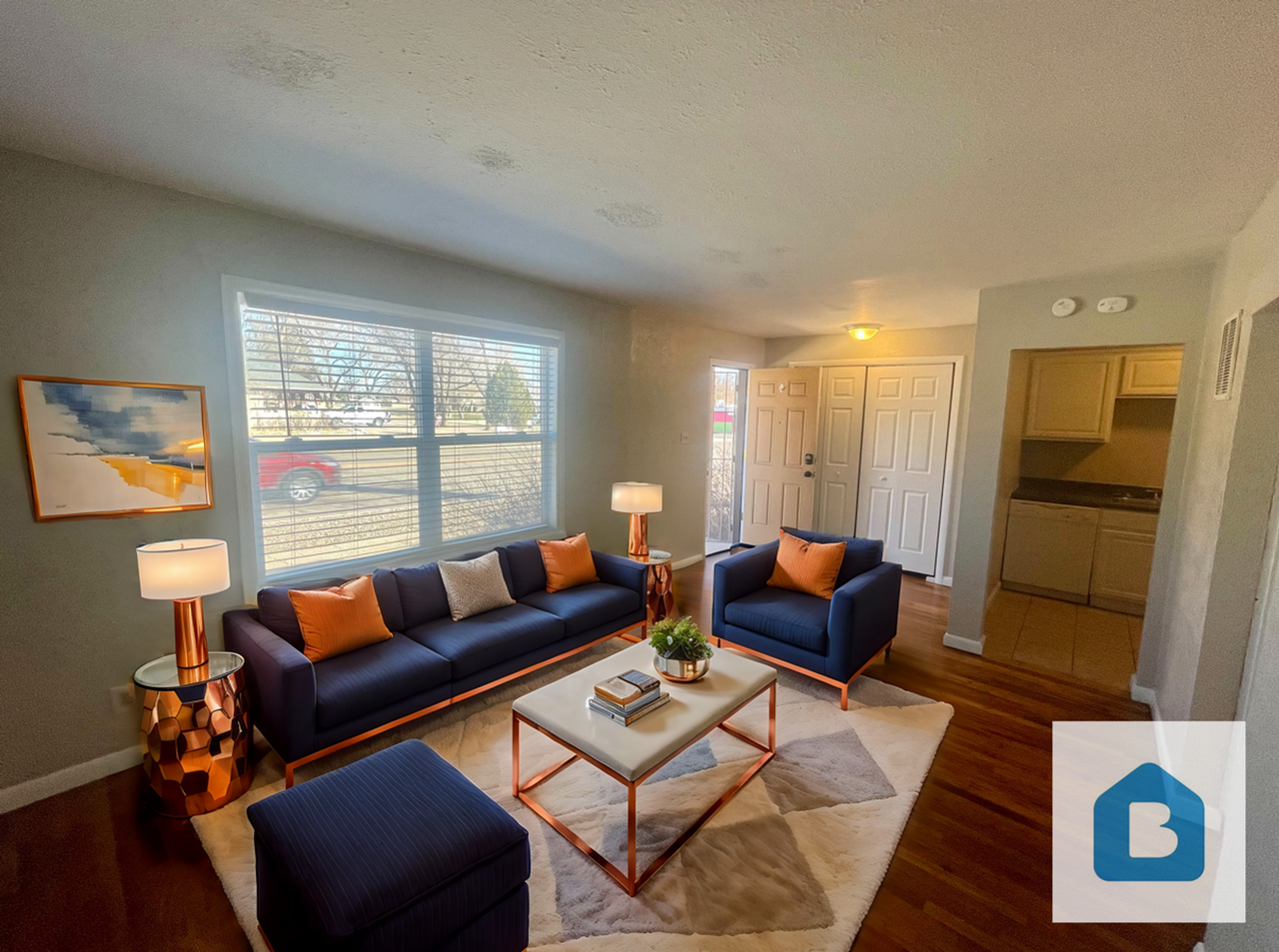 5th Avenue Apartments - Photo 3 of 5