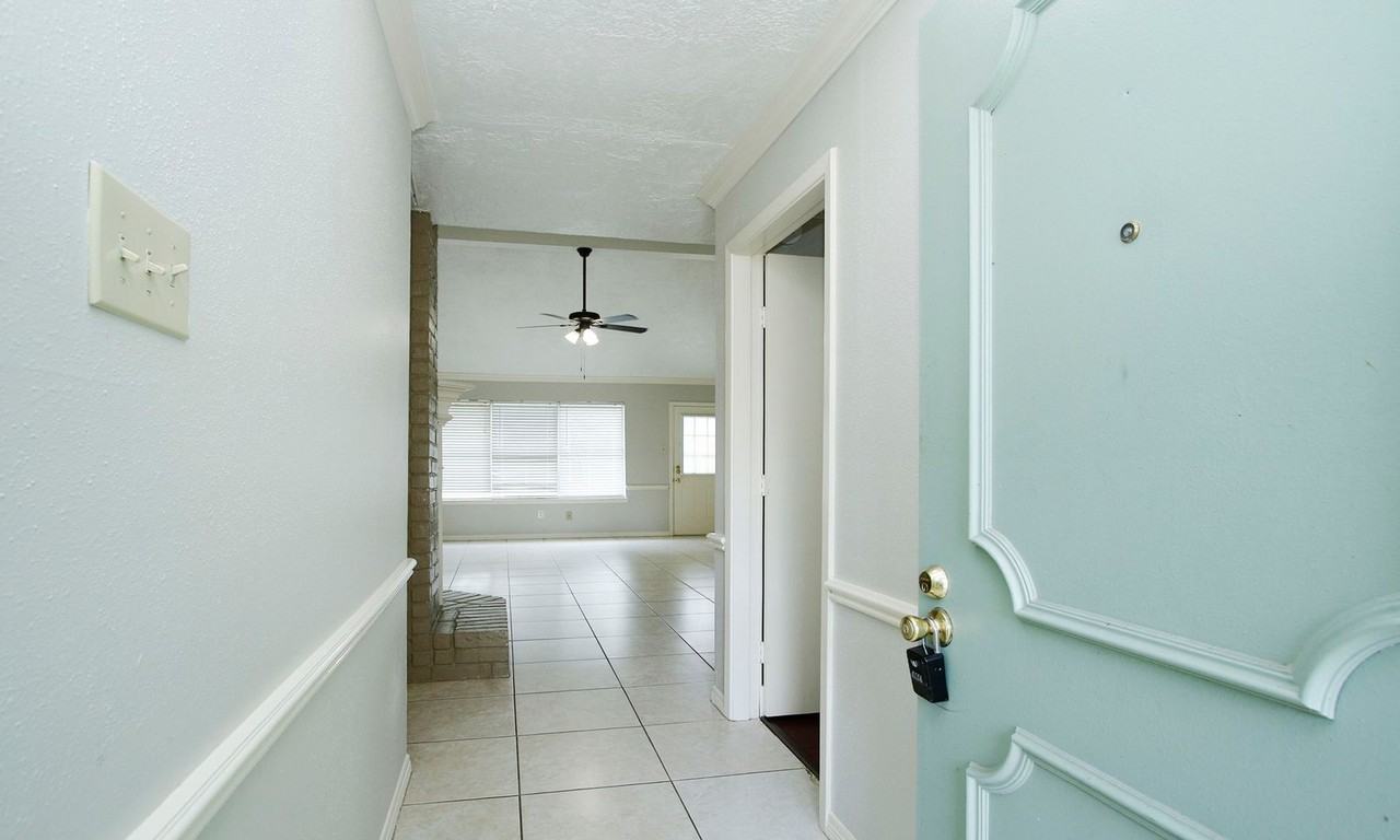 18531 Lippizaner Dr - Photo 4 of 33