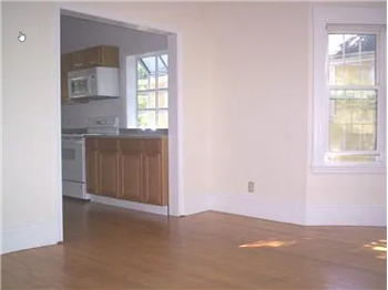 216 Norfolk St - Photo 5 of 20