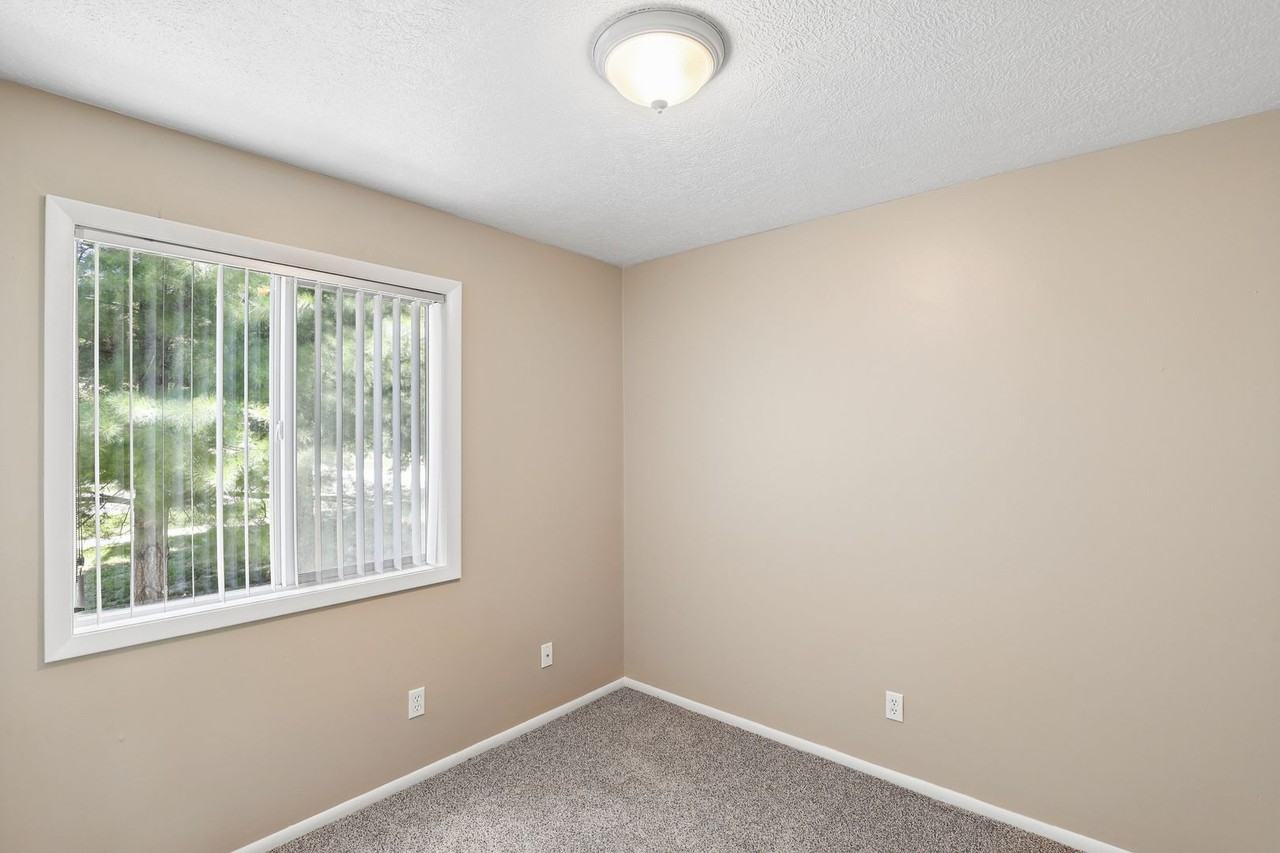 White Pines Apartments (White Pines Apts LLC) - Photo 2 of 50