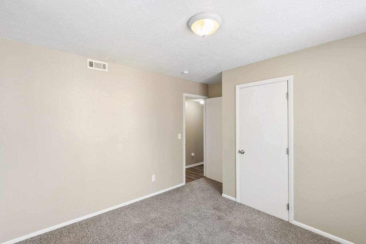 White Pines Apartments (White Pines Apts LLC) - Photo 5 of 50