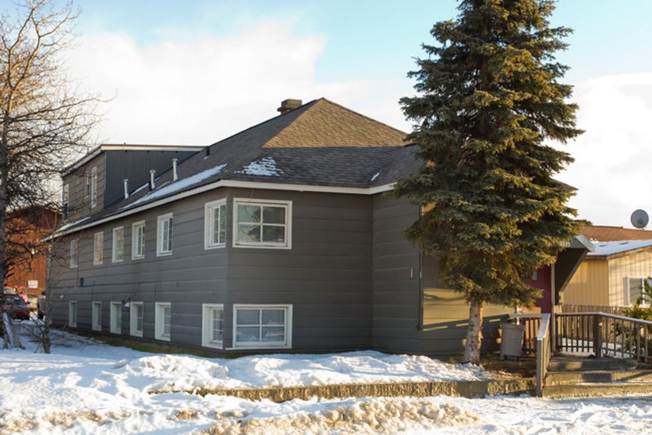 1335 Hyder Street - Photo 4 of 37