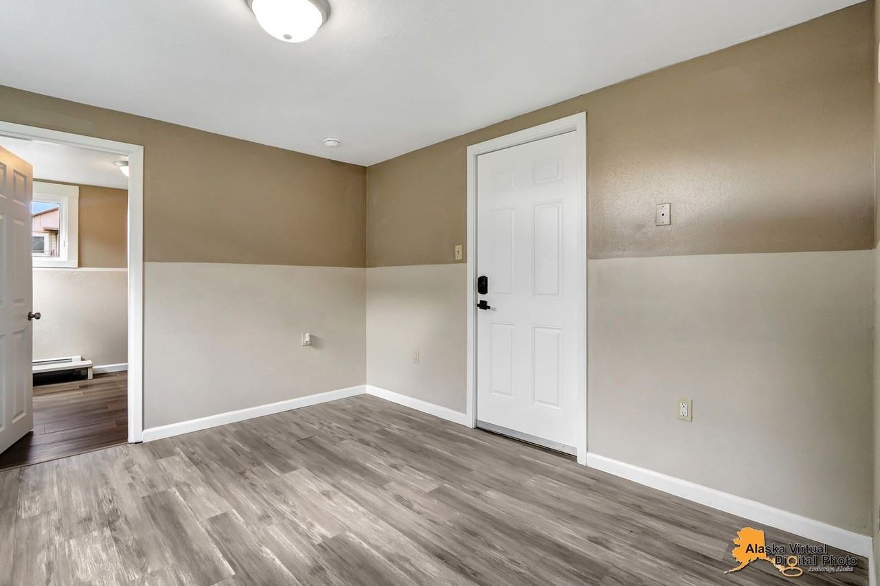 1335 Hyder Street - Photo 7 of 37