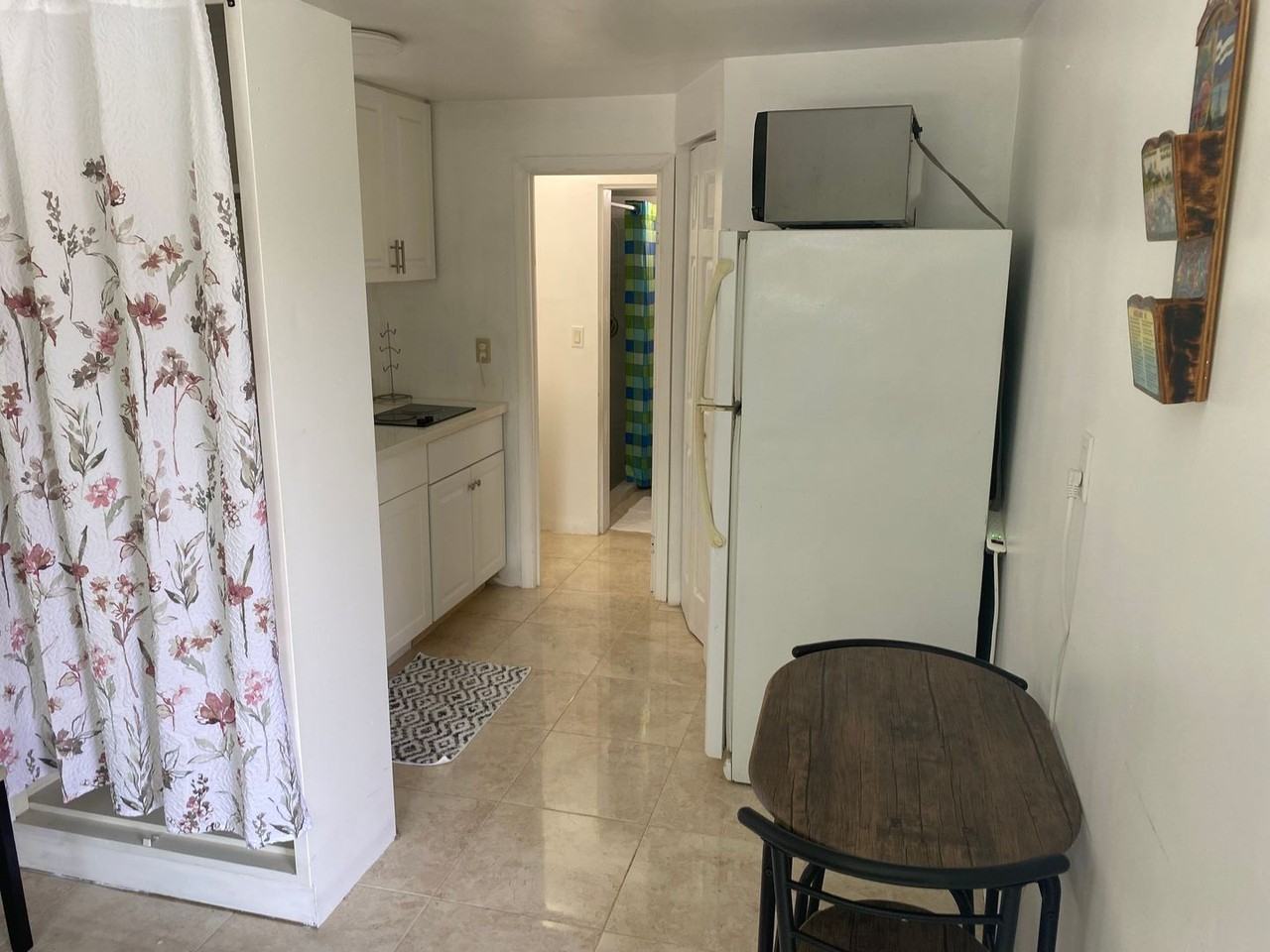 1579 Ne 181st St - Photo 5 of 11