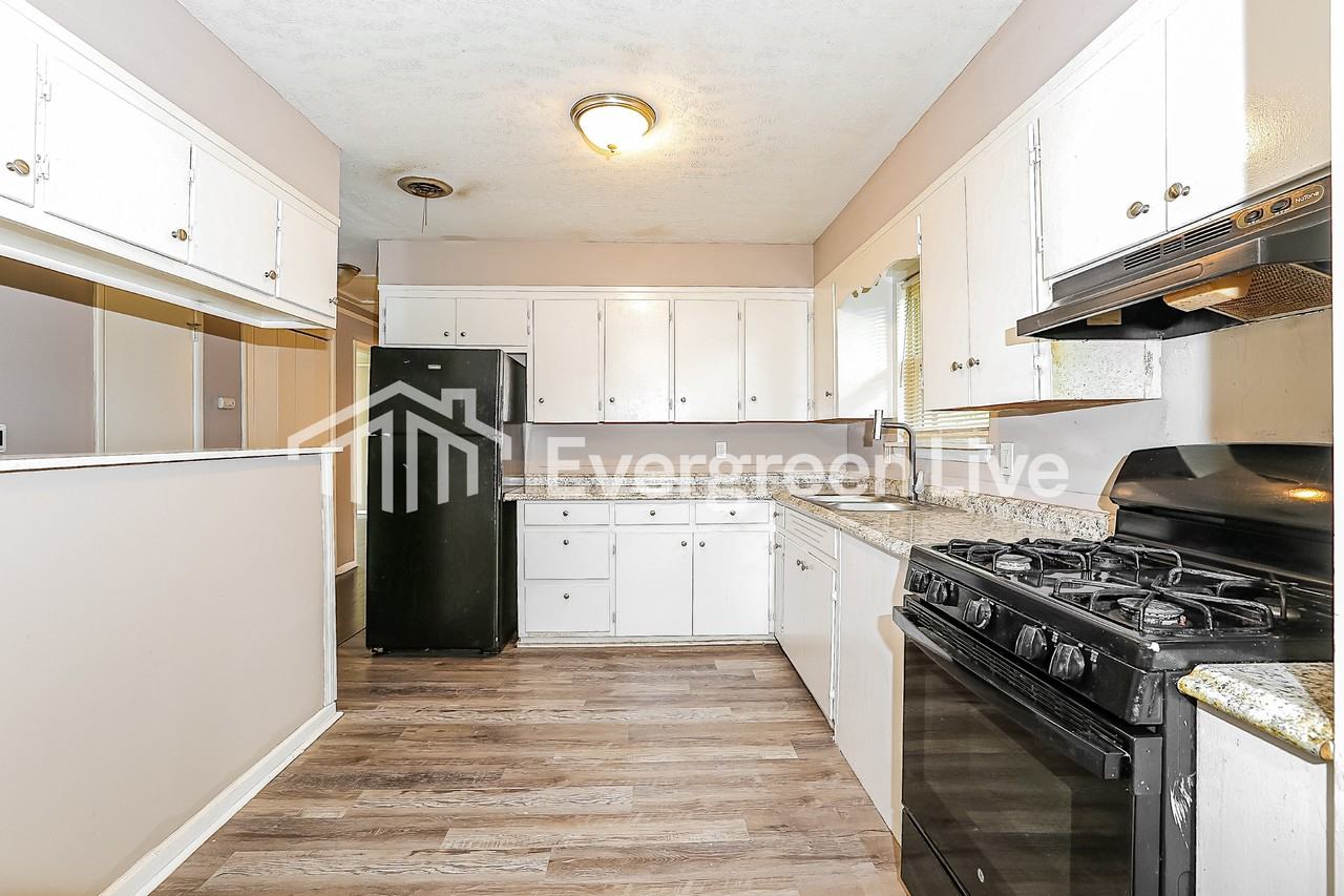 5707 Meadowbrook Ln - Photo 6 of 15