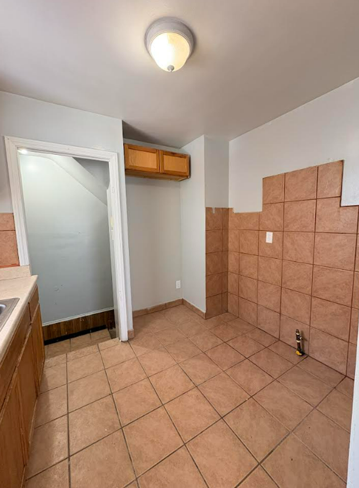 6181 Neff Ave - Photo 3 of 12