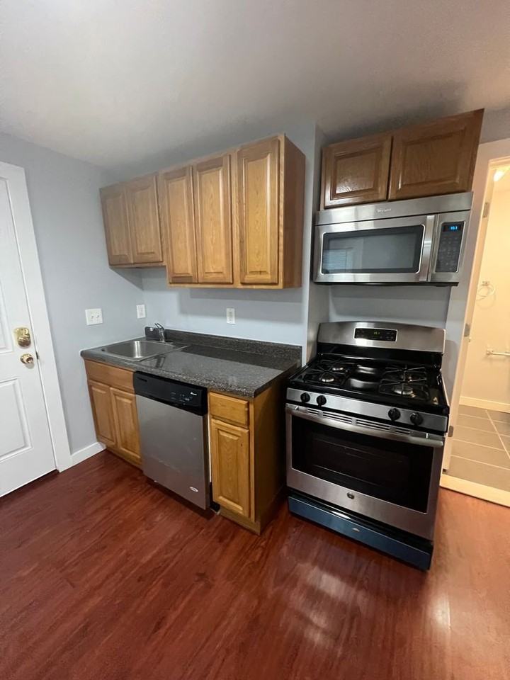 40 Walnut - Photo 3 of 26