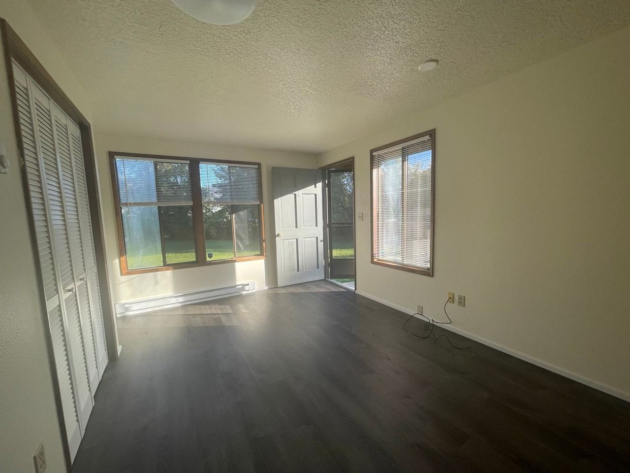 1782 Se Douglas Ave - Photo 3 of 8
