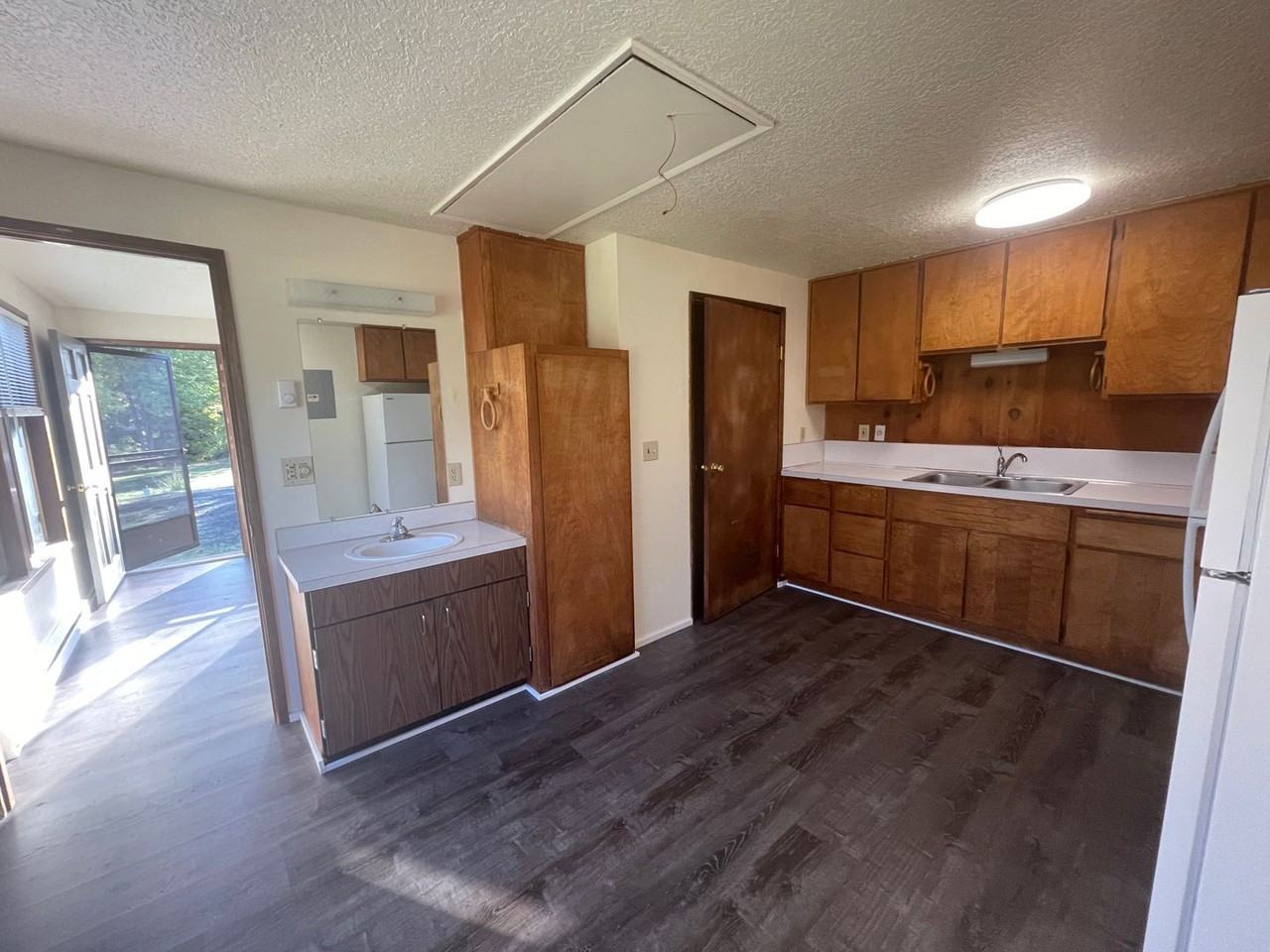 1782 Se Douglas Ave - Photo 7 of 8