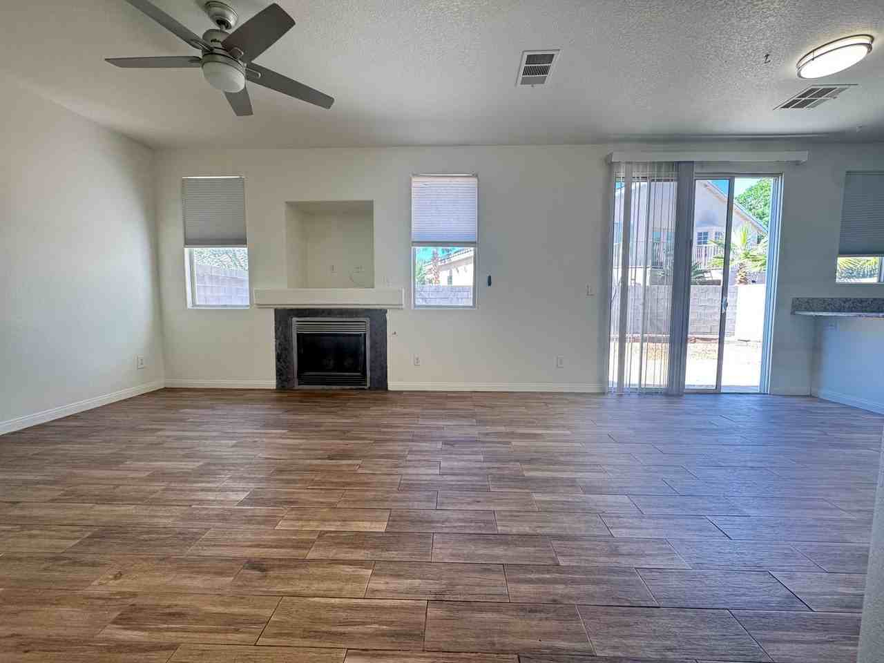 1078 Country Skies Ave - Photo 3 of 31