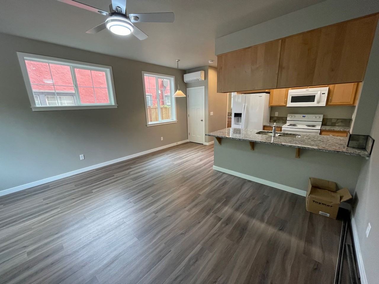 88 W 15th Ave - Photo 7 of 32