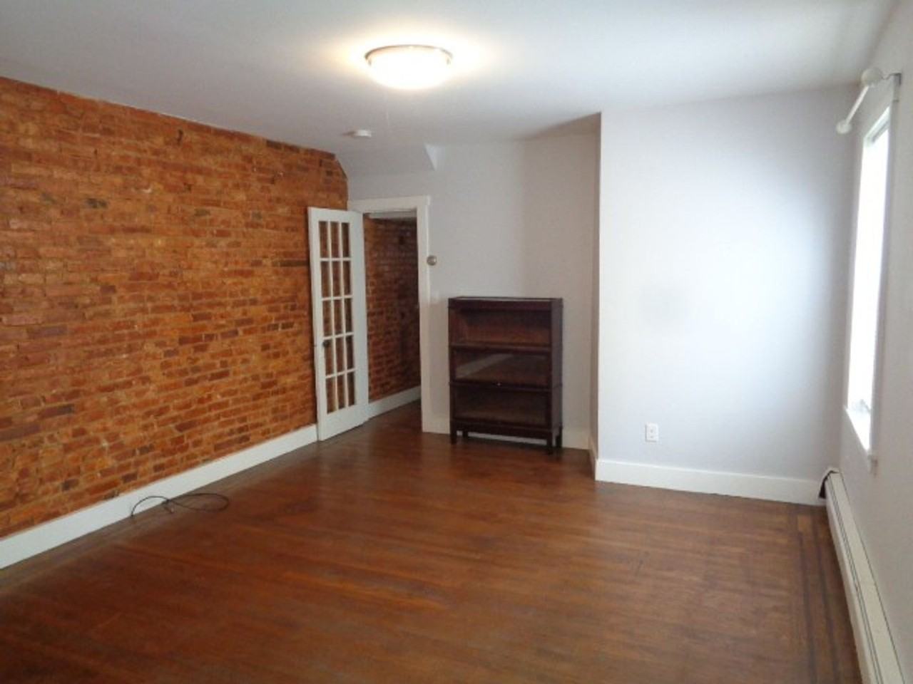 4025 Falls Rd - Photo 2 of 15