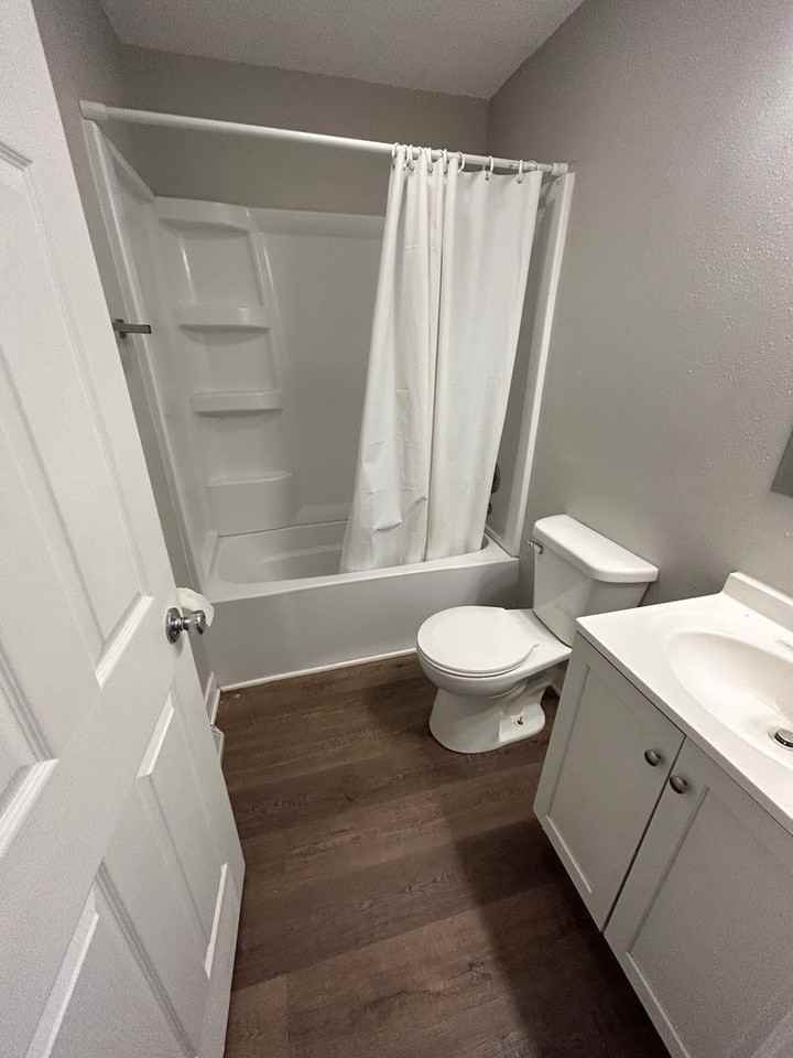 4377 Oxford Dr - Photo 6 of 14