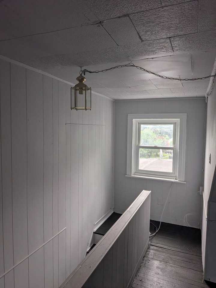 1216 Clark St - Photo 7 of 9