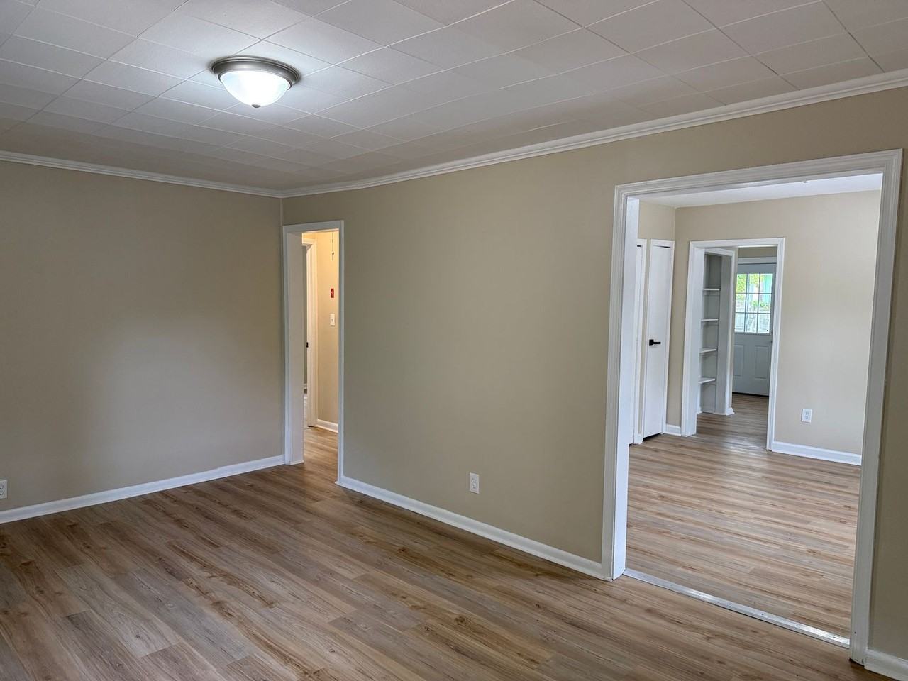1151 Perry St - Photo 2 of 18