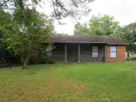 featured image of 2604 Edmonton Ct