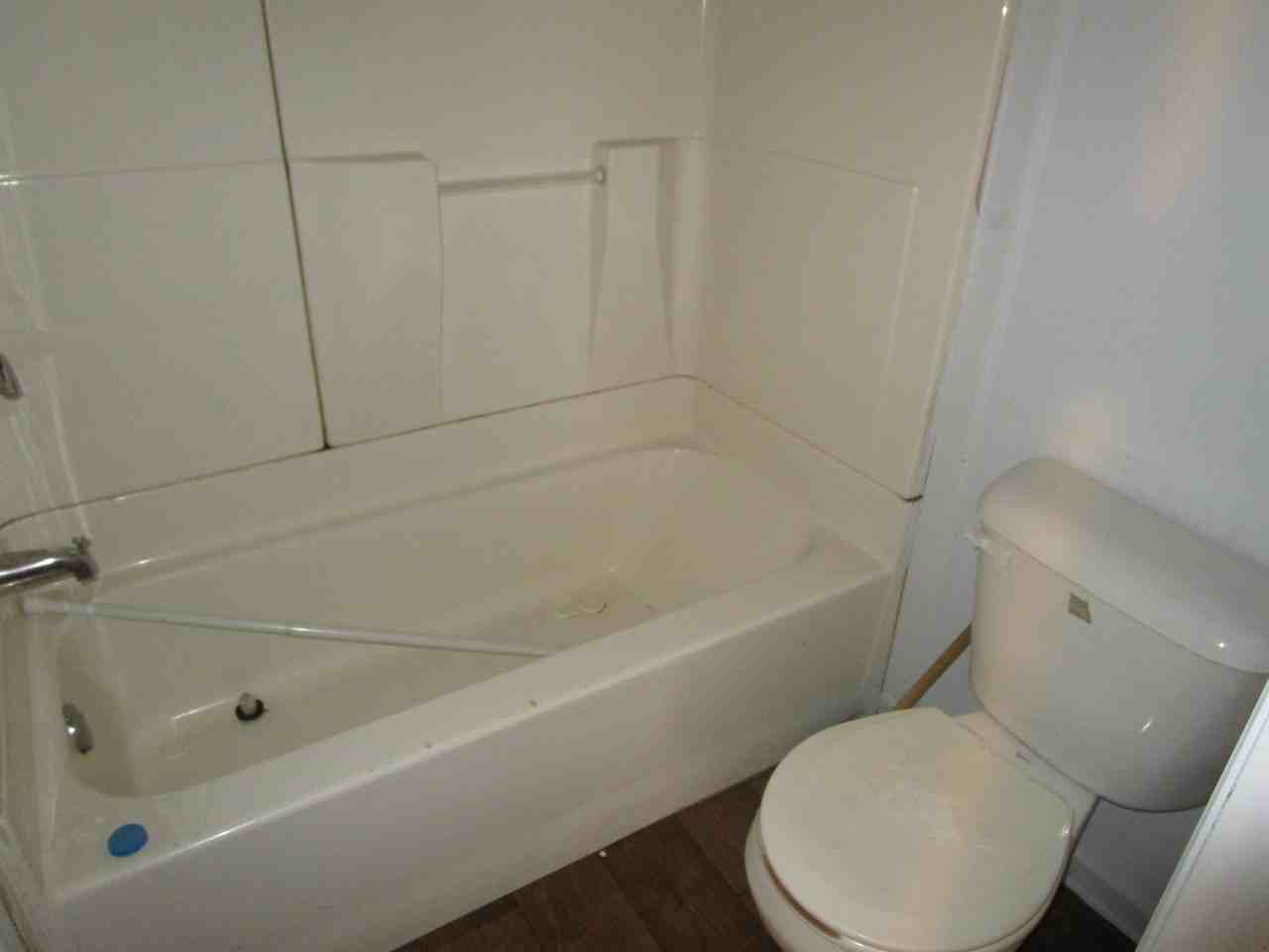 2604 Edmonton Ct - Photo 4 of 7