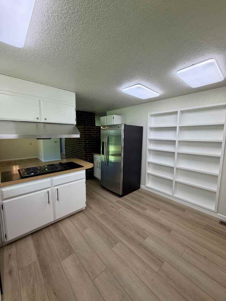 1191 Sable Dr - Photo 6 of 25