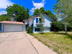2493 Fleming Dr - Photo 1 of 1
