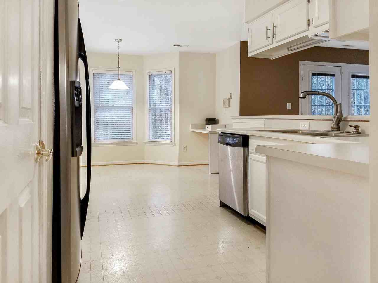 7704 Middlefield Mews - Photo 6 of 21