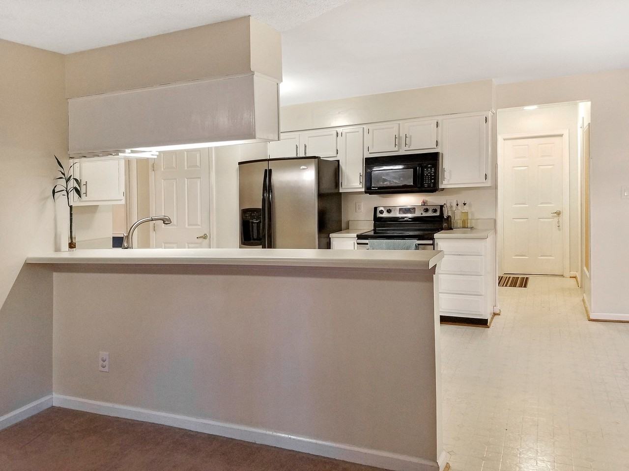 7704 Middlefield Mews - Photo 7 of 21