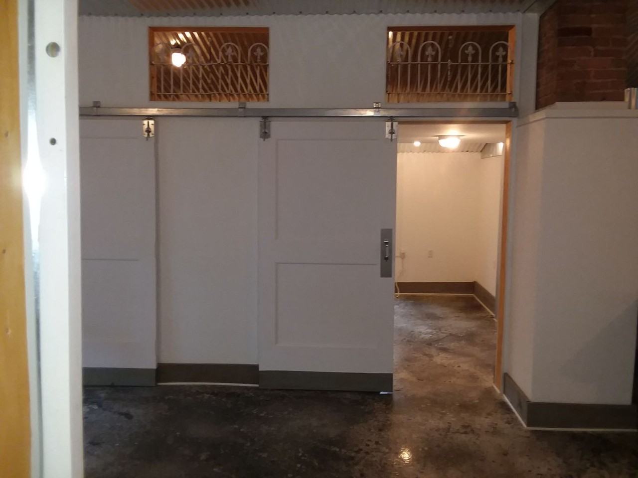 2451 Log Cabin Rd - Photo 3 of 14