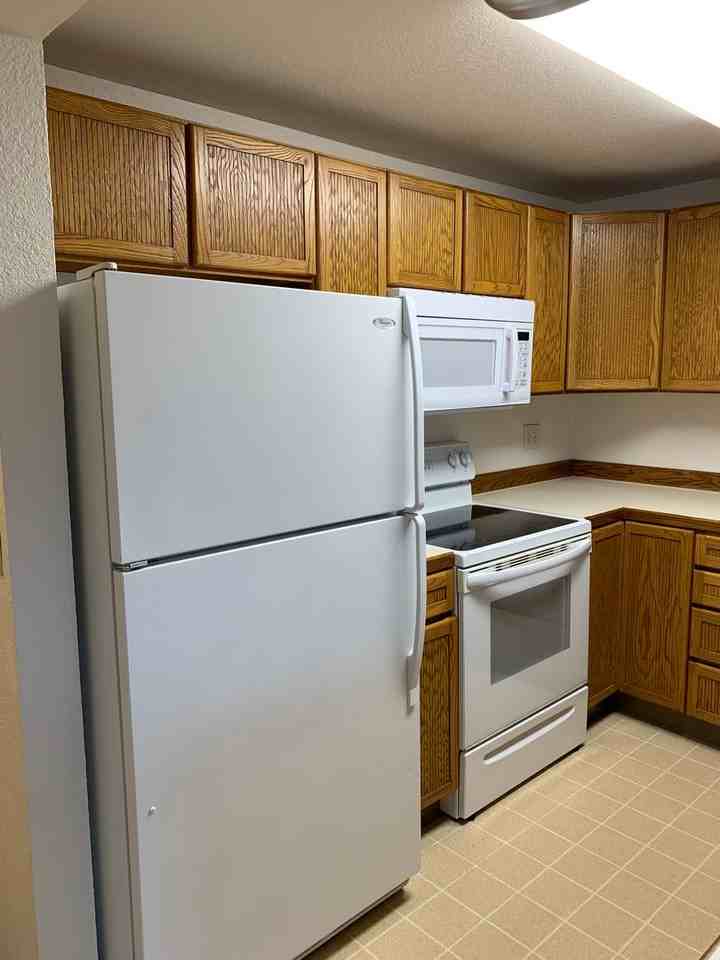 3401 Lakeshore Dr #A - Photo 4 of 28