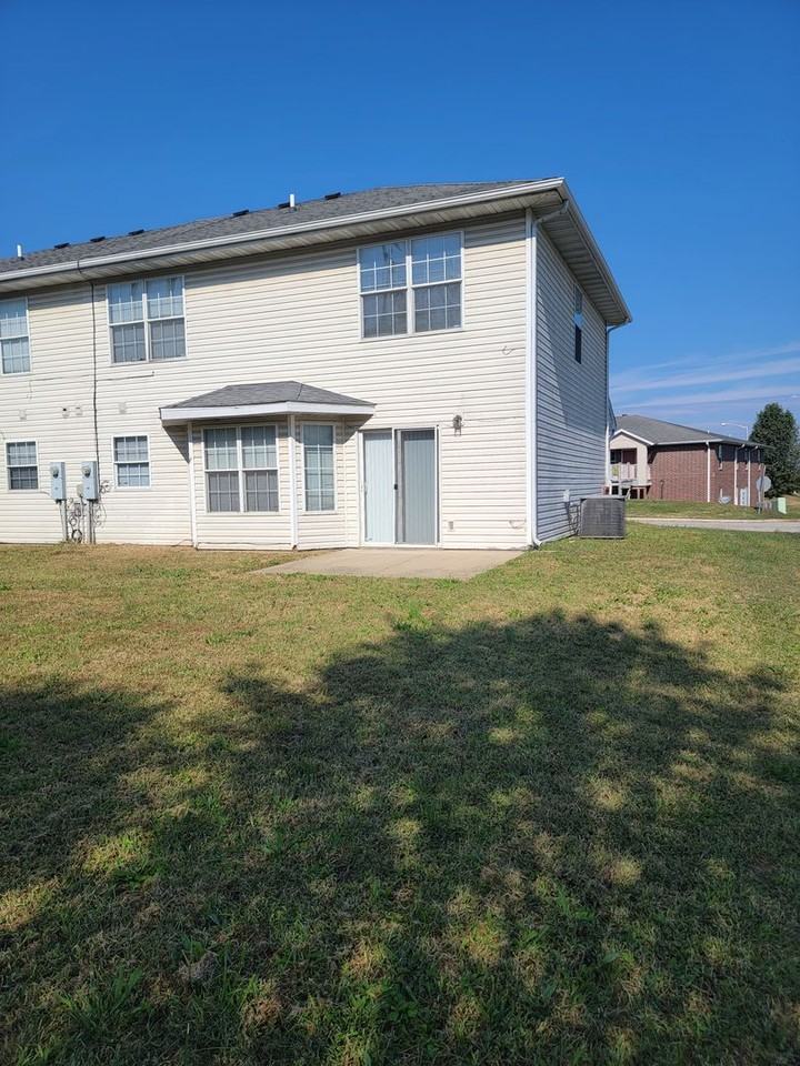 123 Hickory Ridge Dr - Photo 3 of 28