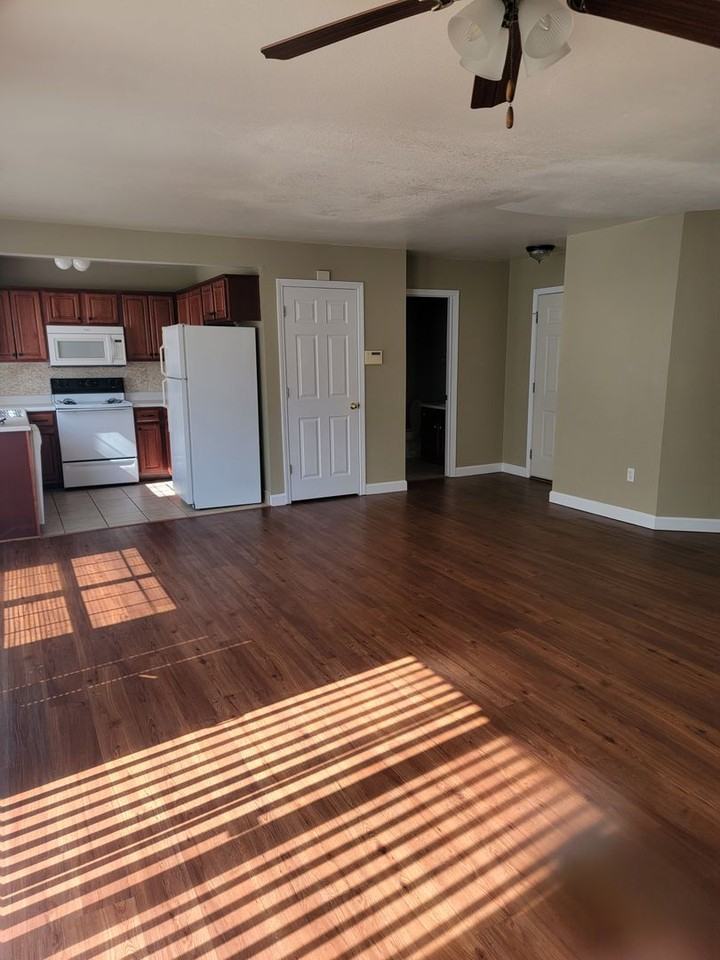 123 Hickory Ridge Dr - Photo 6 of 28