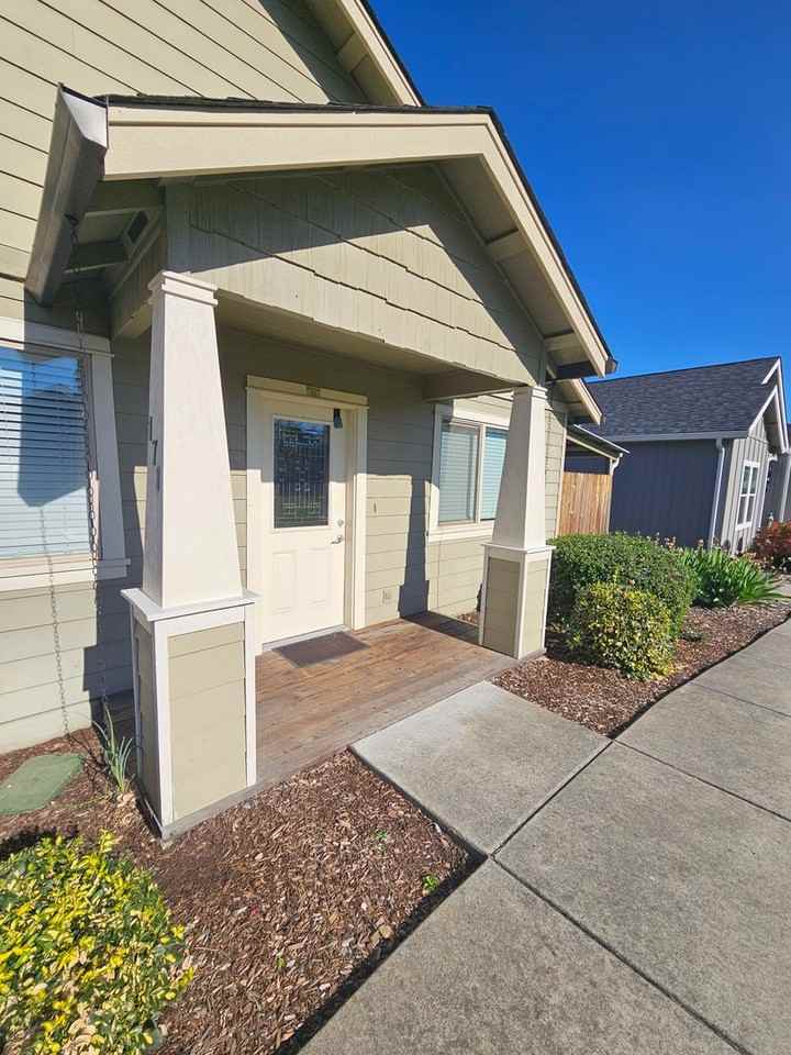 171 Mellecker Way - Photo 2 of 39