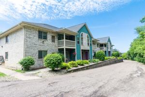 featured image of 1872 Deerhaven Ln Ne #5