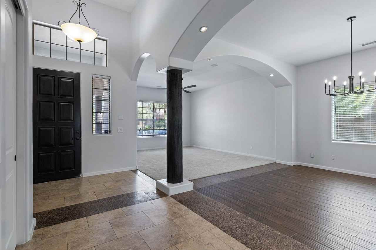 21439 E Maya Rd - Photo 5 of 49