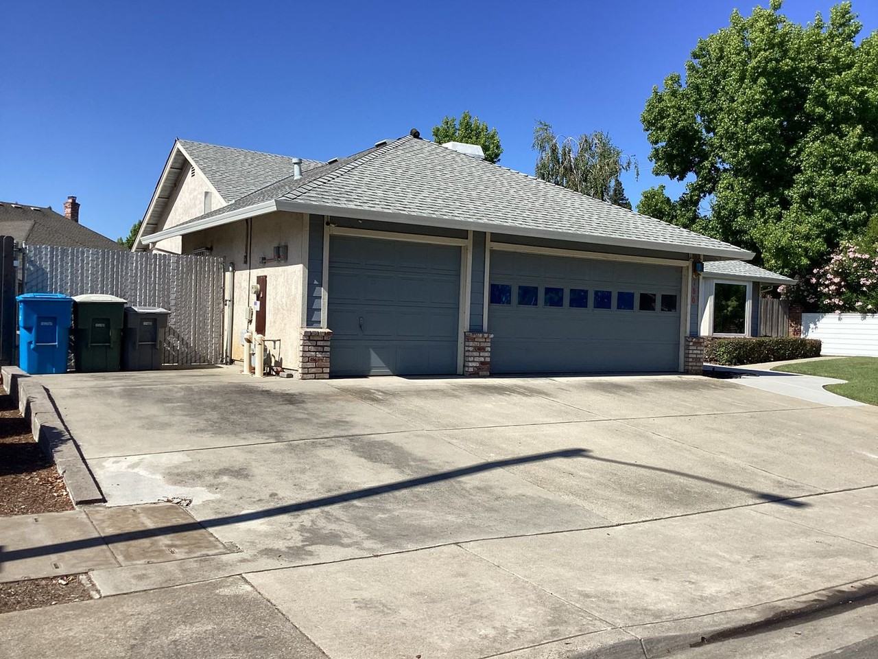790 Teesdale Rd - Photo 2 of 18