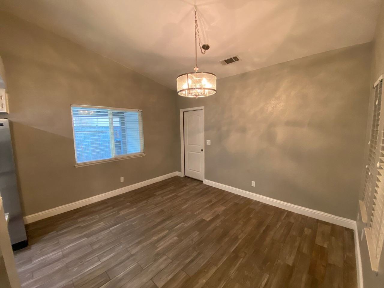 934 N Kent St - Photo 5 of 39
