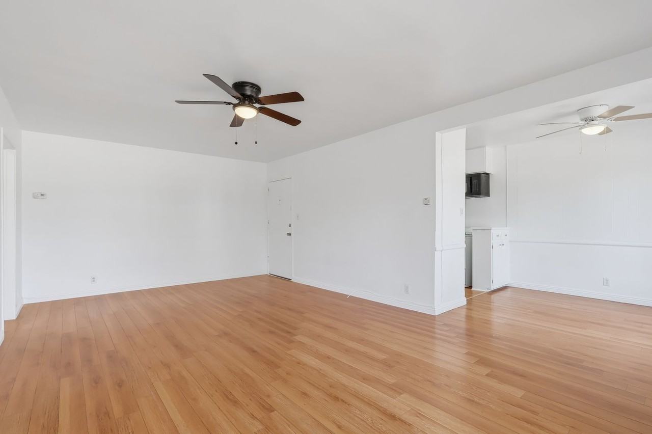 12310-12320 Chandler Blvd - Photo 7 of 50