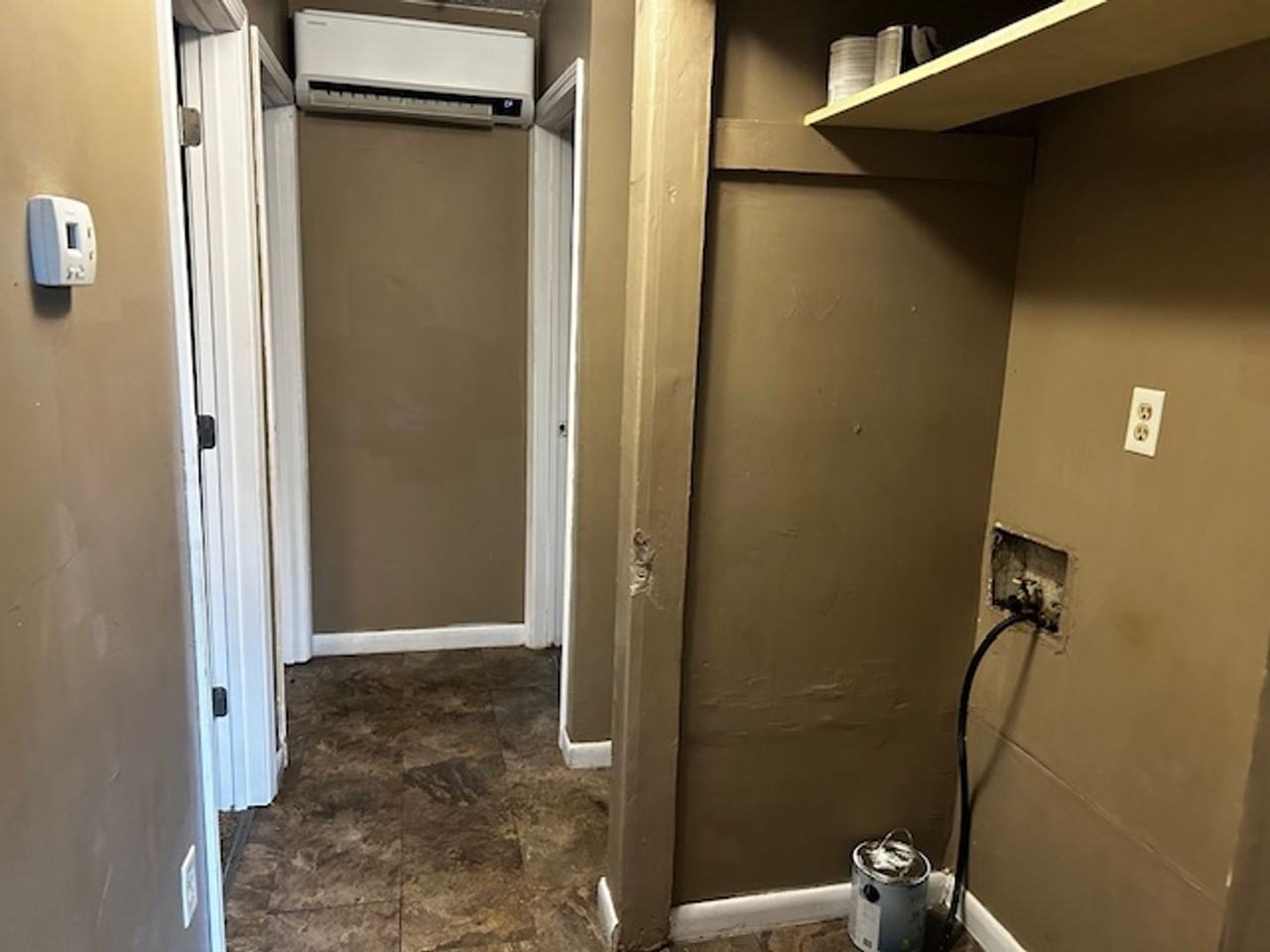 706 Wren St - Photo 4 of 8