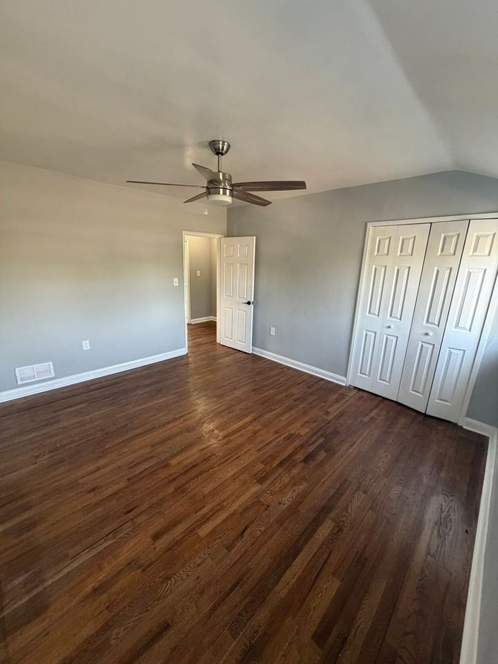 1955 Merritt Blvd - Photo 2 of 29