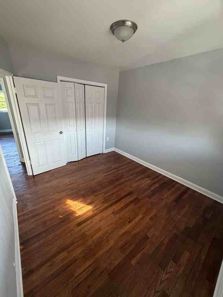 1955 Merritt Blvd - Photo 5 of 29